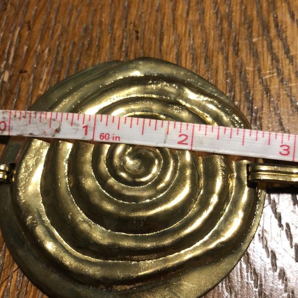 Vintage 80s Metal Gold Toned Medallion Chain Link Belt - Picture 5 of 5